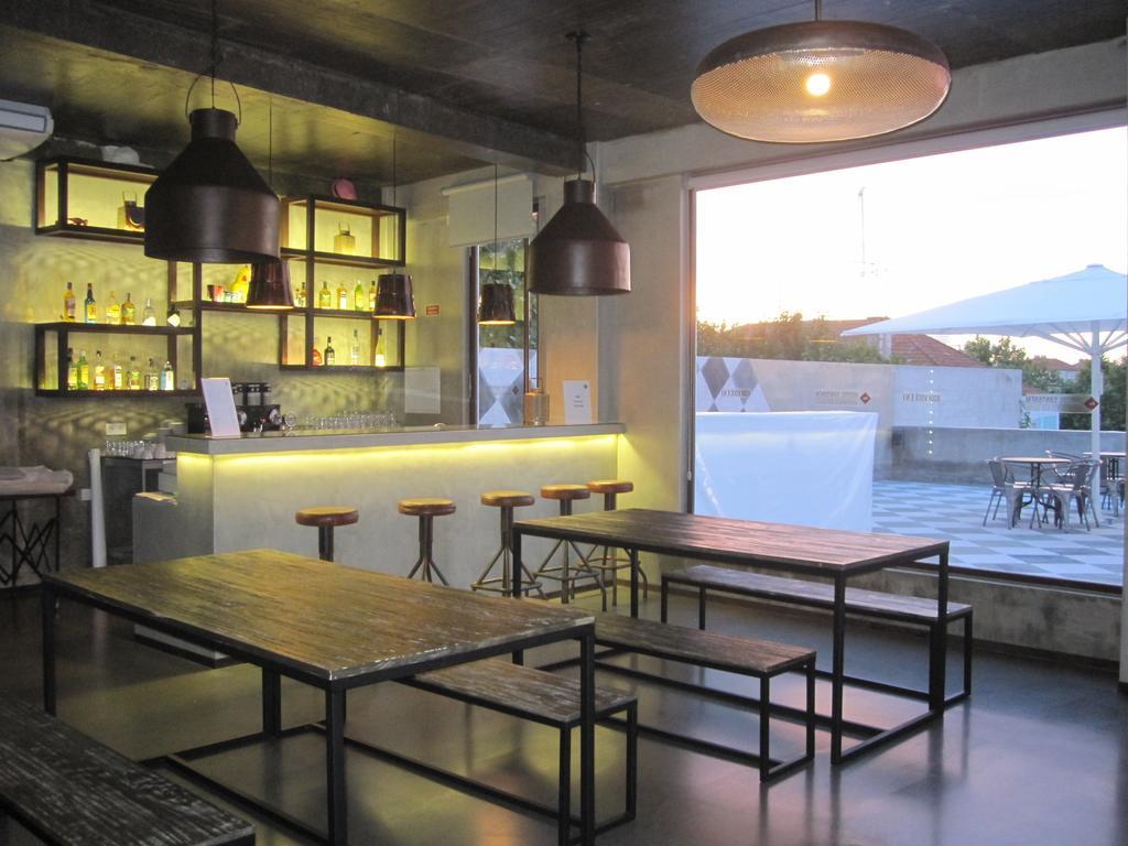 N1 Hostel Apartments And Suites Santarém Extérieur photo
