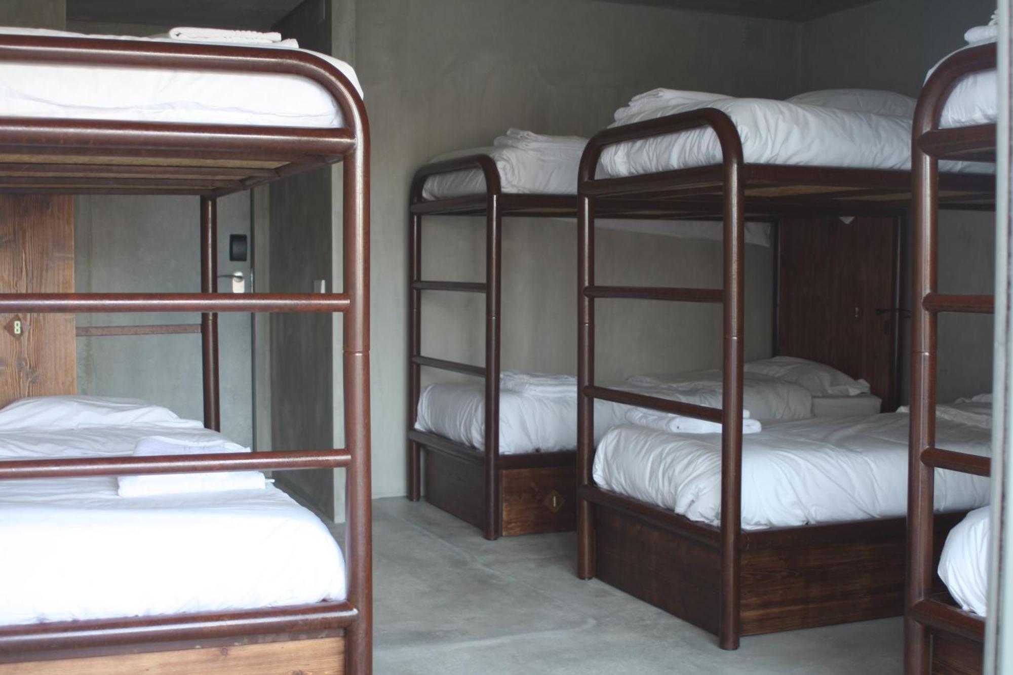 N1 Hostel Apartments And Suites Santarém Chambre photo