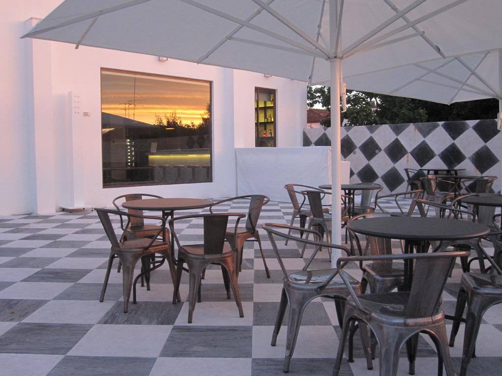 N1 Hostel Apartments And Suites Santarém Extérieur photo