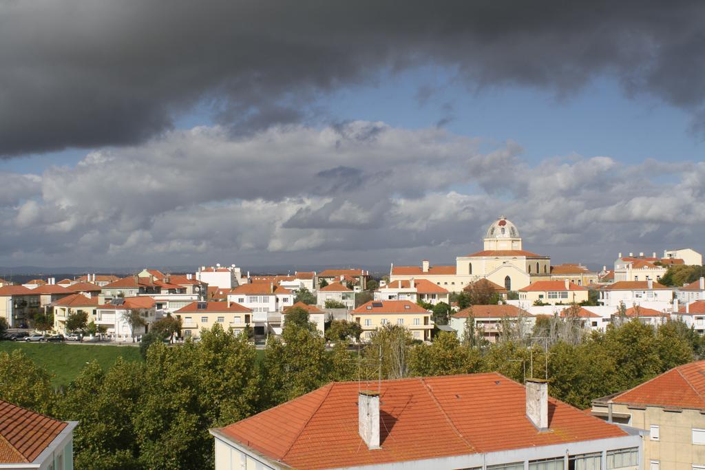 N1 Hostel Apartments And Suites Santarém Extérieur photo