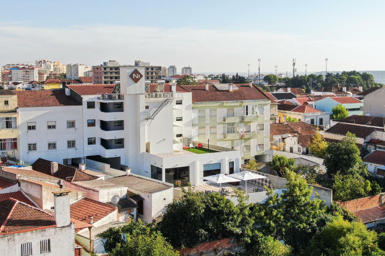 N1 Hostel Apartments And Suites Santarém Extérieur photo