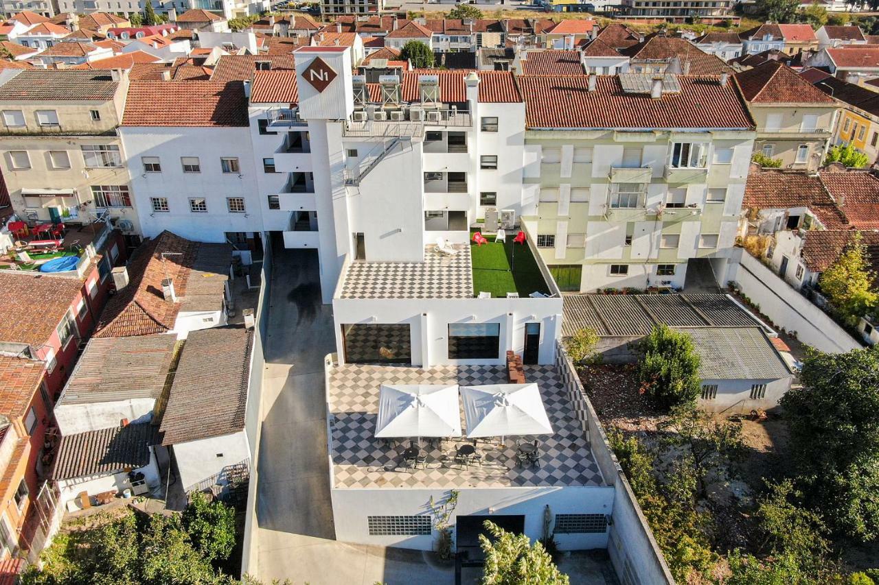 N1 Hostel Apartments And Suites Santarém Extérieur photo