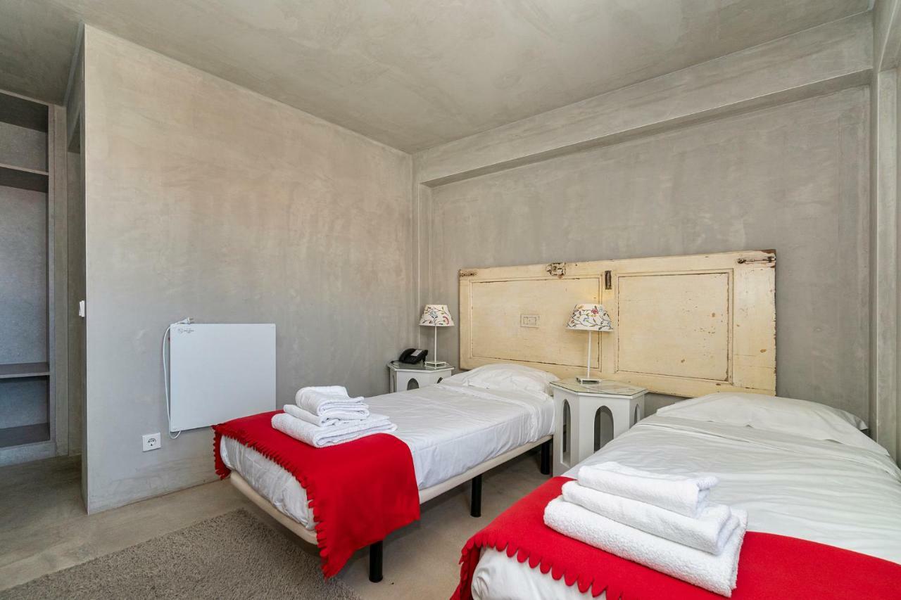 N1 Hostel Apartments And Suites Santarém Extérieur photo