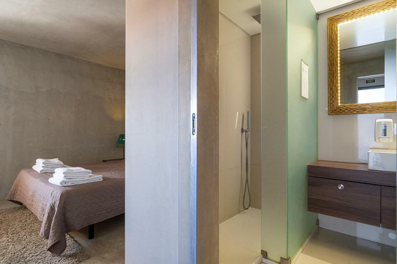 N1 Hostel Apartments And Suites Santarém Extérieur photo