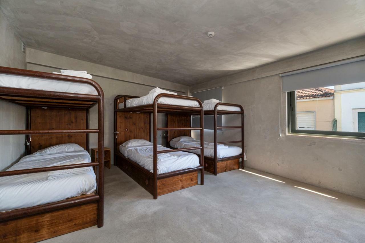 N1 Hostel Apartments And Suites Santarém Extérieur photo