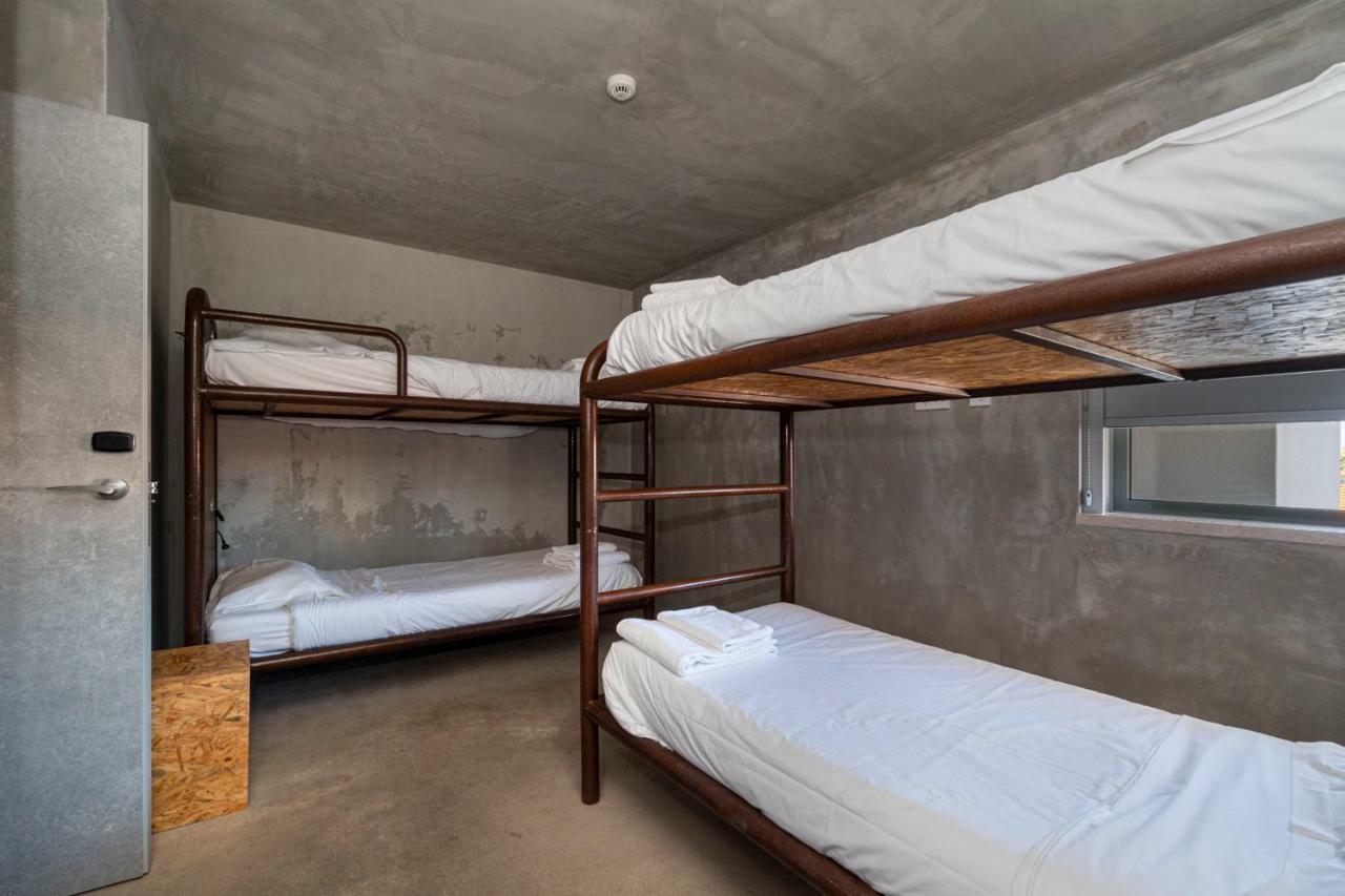 N1 Hostel Apartments And Suites Santarém Extérieur photo