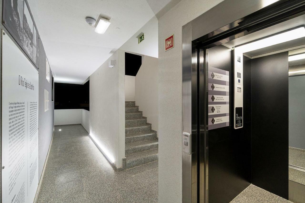 N1 Hostel Apartments And Suites Santarém Extérieur photo