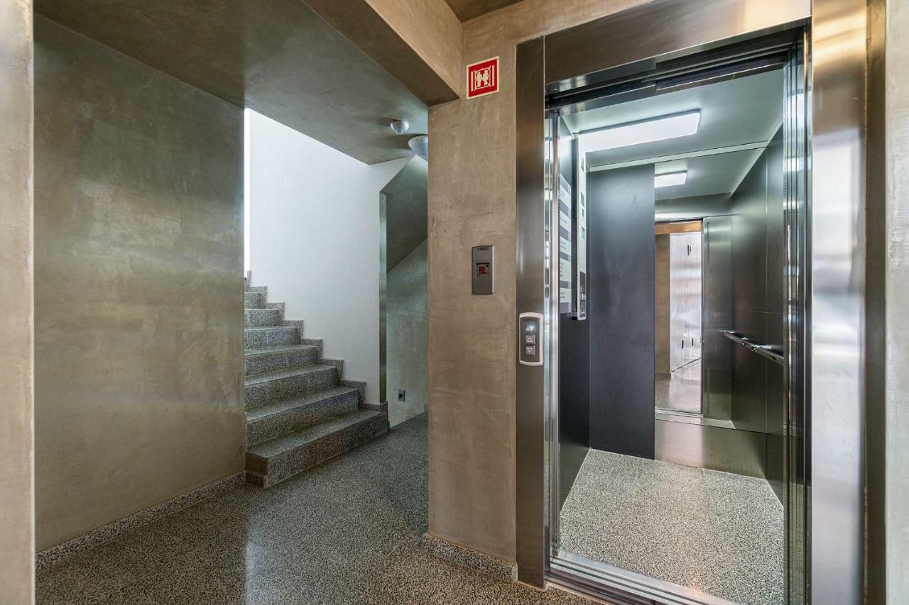 N1 Hostel Apartments And Suites Santarém Extérieur photo