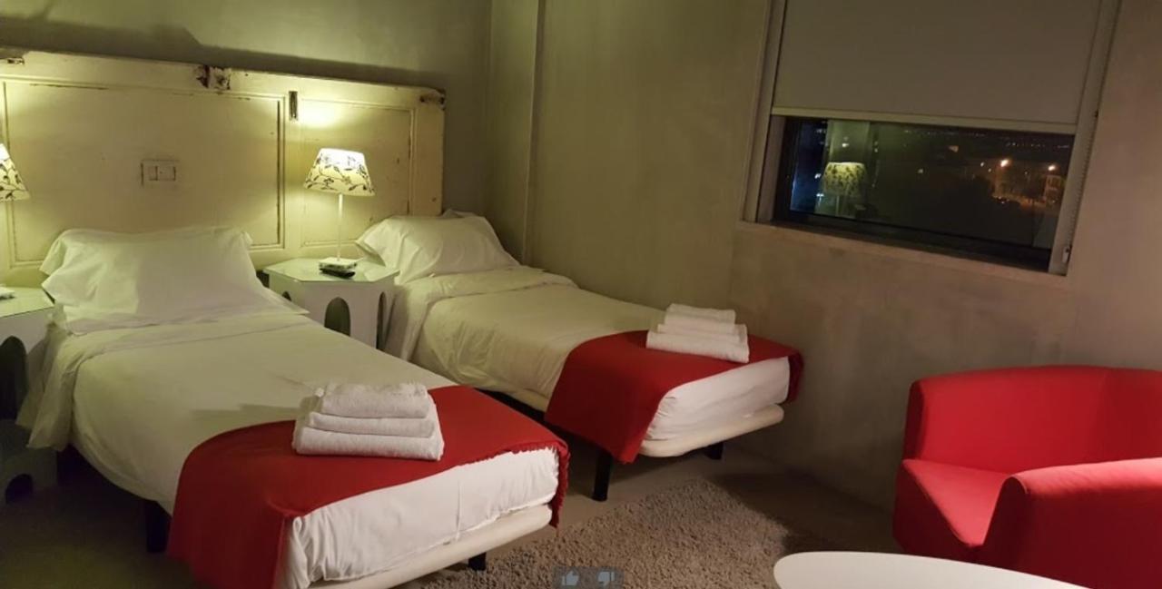N1 Hostel Apartments And Suites Santarém Extérieur photo